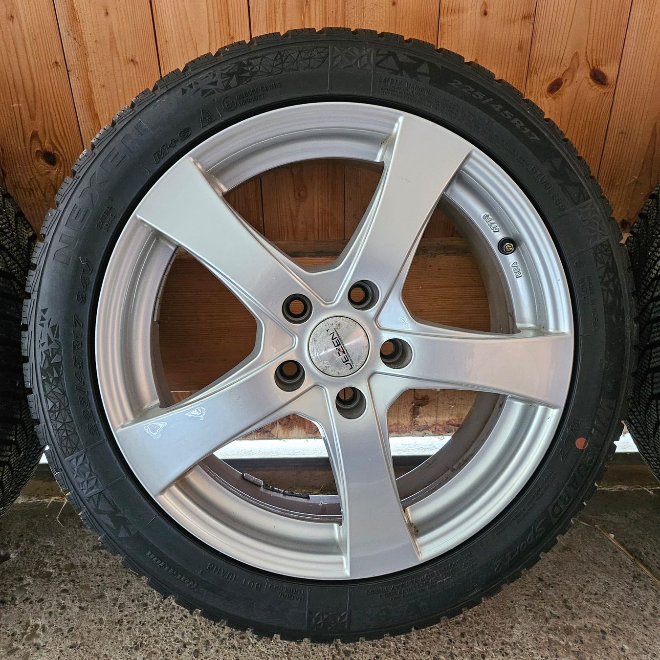Pneumatici & Ruote complete: Winterräder – Usato da Züberwangen venduto da prinz09 2