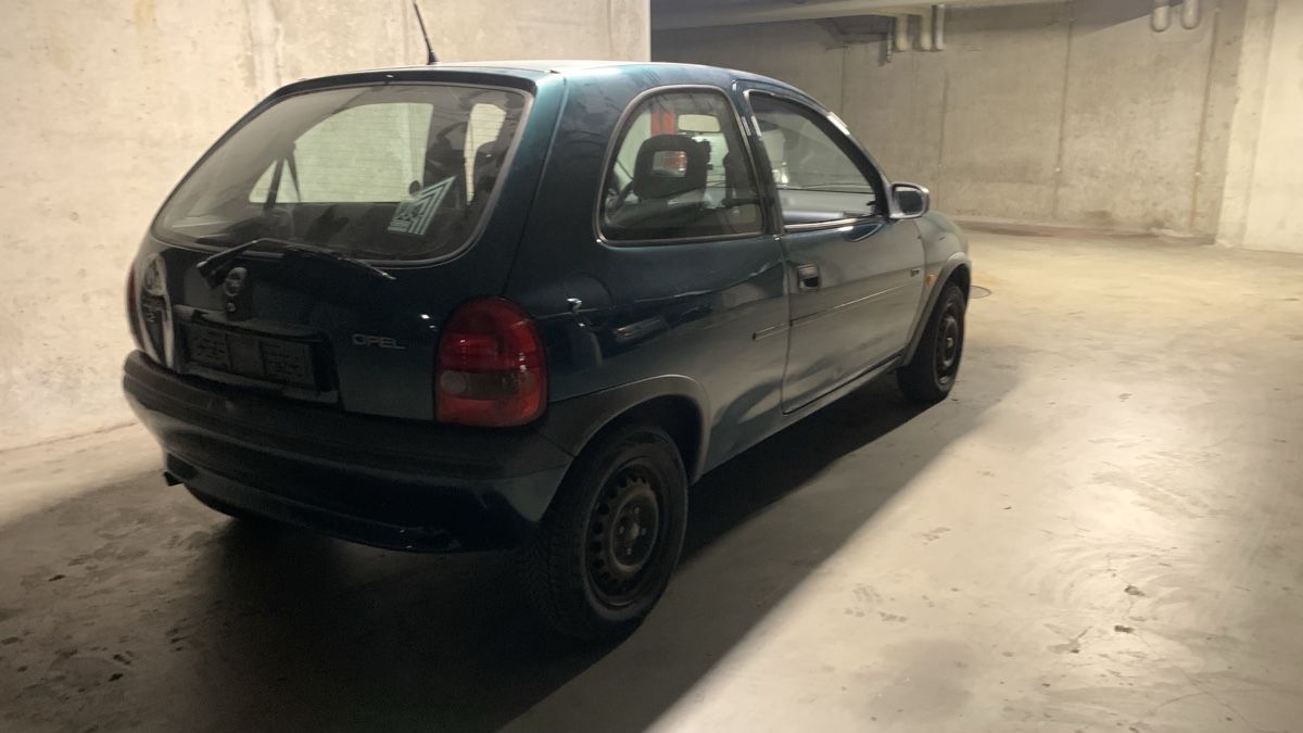 Opel Automobili: Opel corsa B 1.2 – Difettoso da Le Grand-Saconnex venduto da Luis.henriques