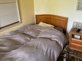 Kuschliges Bett mit Bettstatt (2 Stück vorhanden)