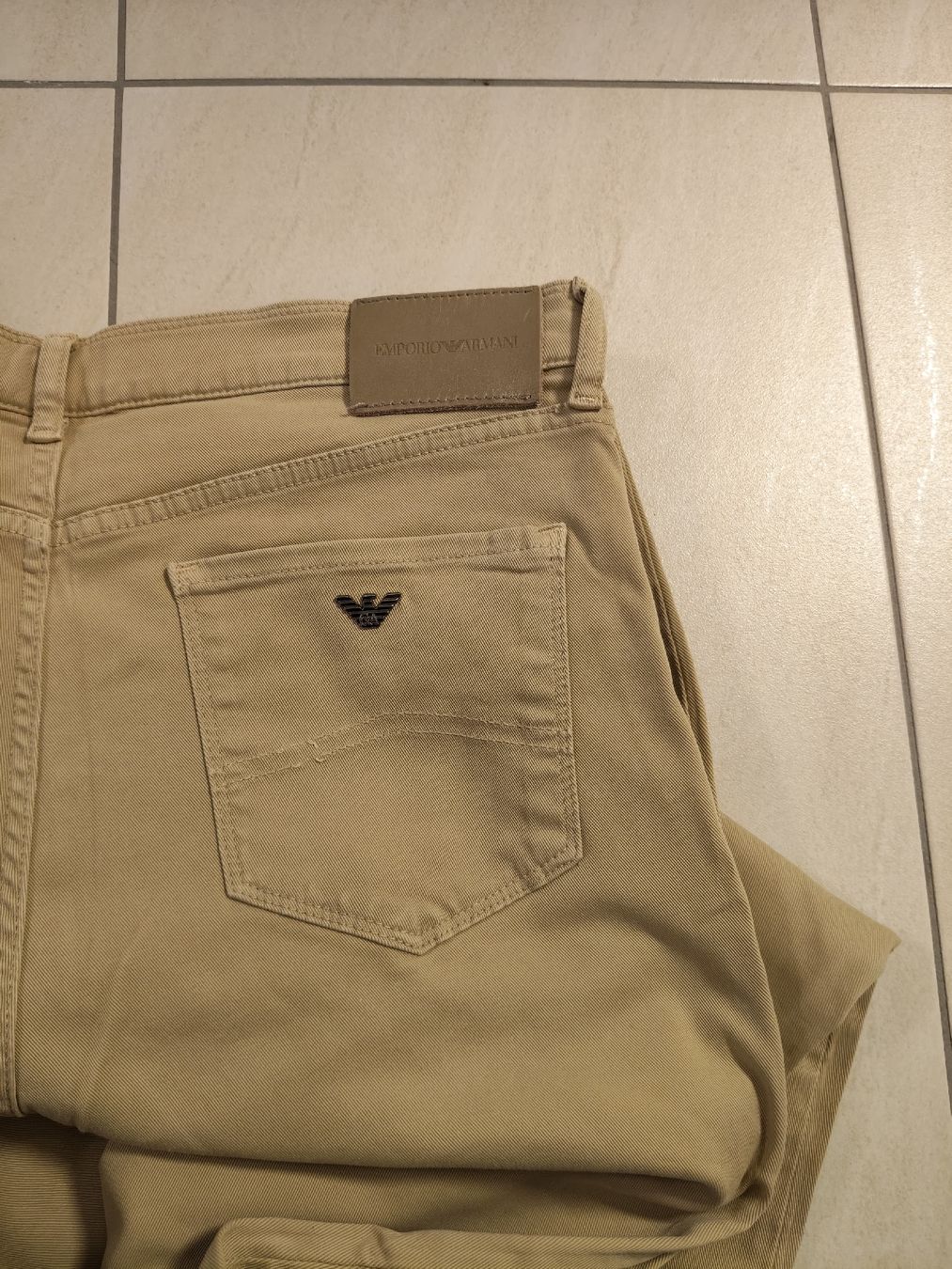 Armani Jeans: Armani Jeans – Usato da Mendrisio venduto da Dee-11 2