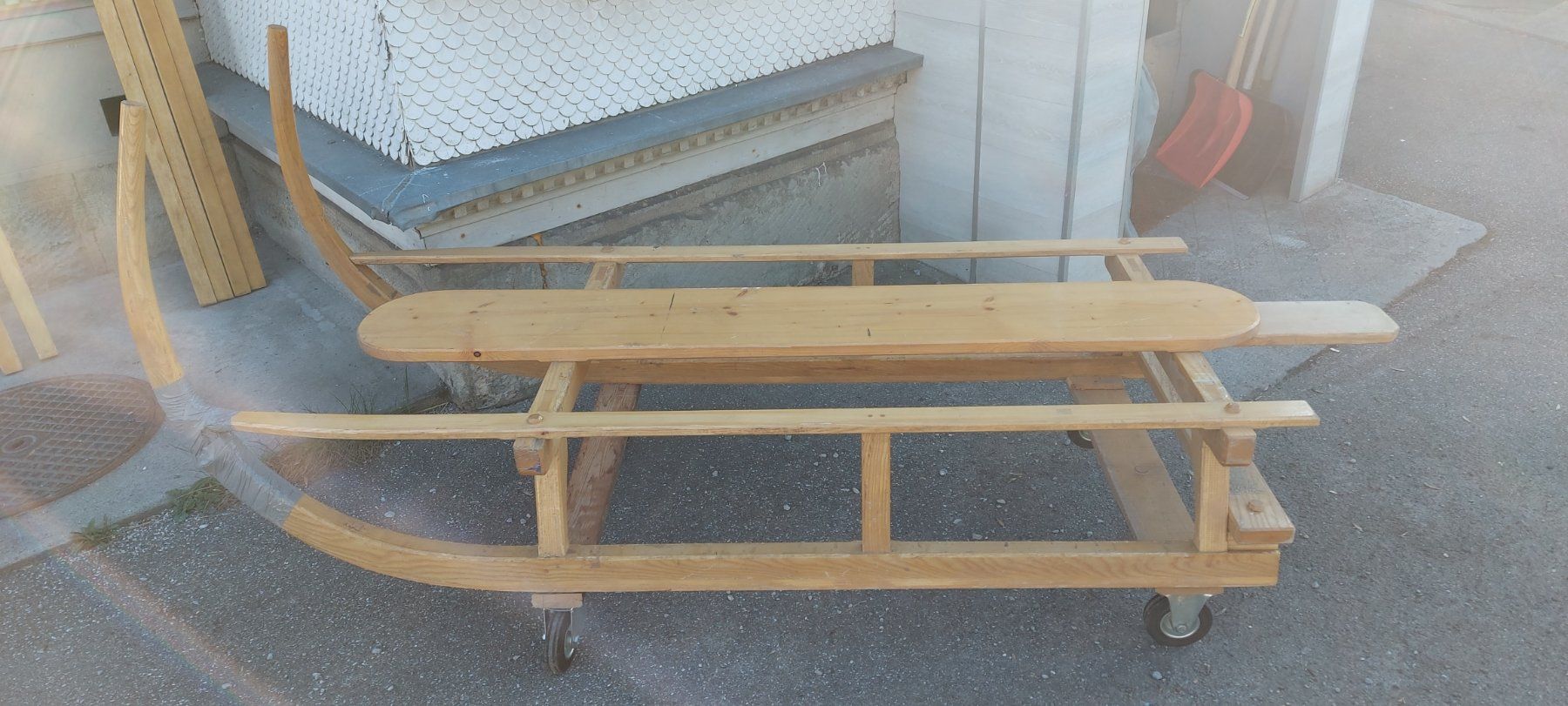 Schlitteln: Hornschlitten fahrbar – Gebraucht aus Rehetobel von Suejoe 1