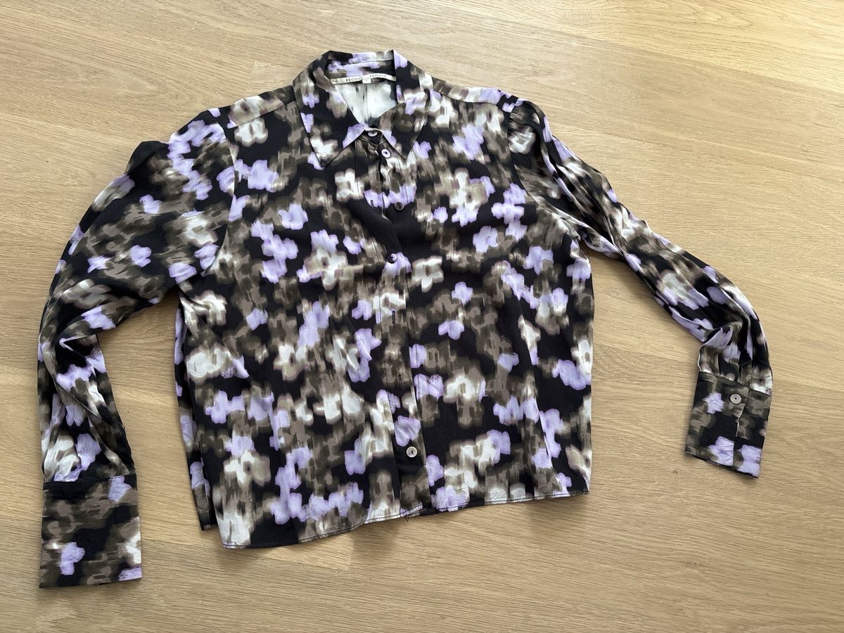 Chemisiers: Bluse von Second Female, S – D'occasion à Schaffhausen par Rheinsicht