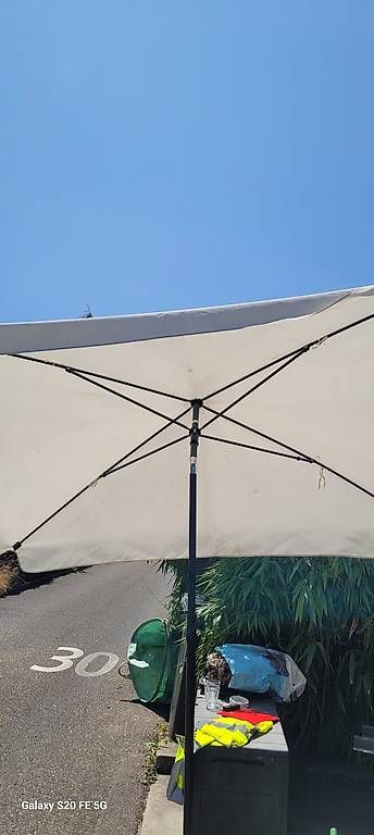 Sonnenschirme: Sonnenschirm  – Gebraucht aus bellmund von aapeli