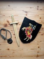 Ritter Spielzeug Schwert & Schild aus Holz mit Schwertgürtel