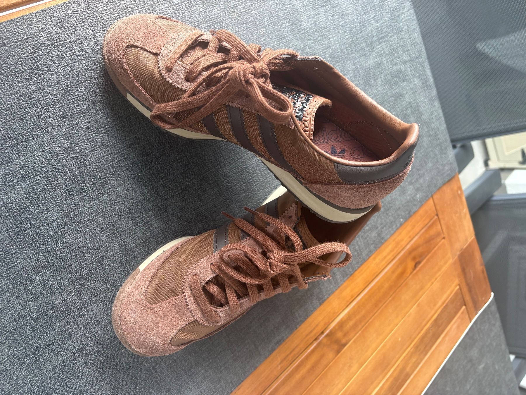 Adidas Chaussures hommes: Adidas Braun Gr 40 – D'occasion à Pfungen par carmenwkatze