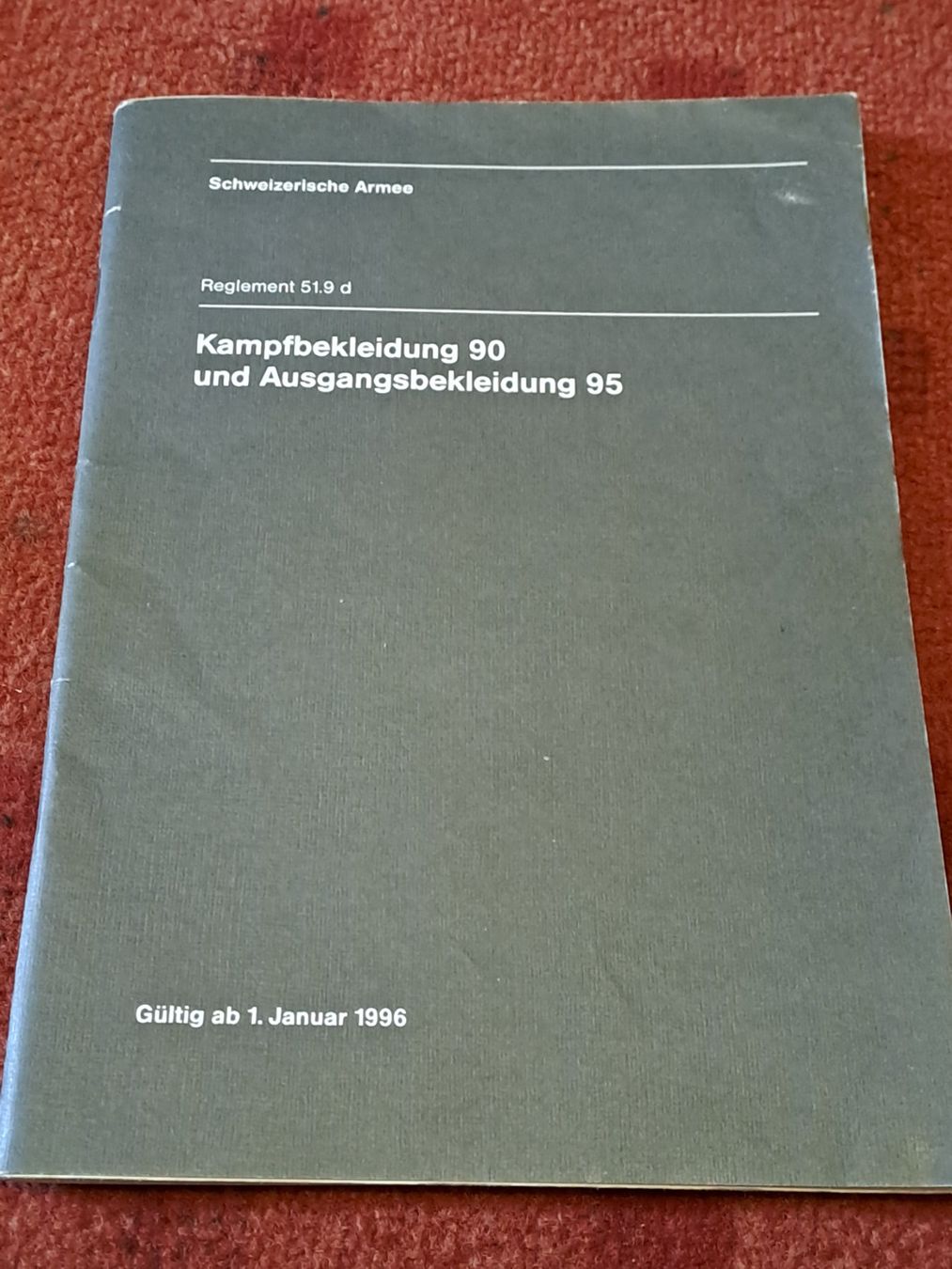 Livres: Reglement " Kampfbekleidung 90 " – D'occasion à St.Gallen par Infanteriewerk 1