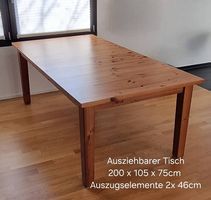 Massiver Eichholztisch, ausziehbar mit zwei Elementen