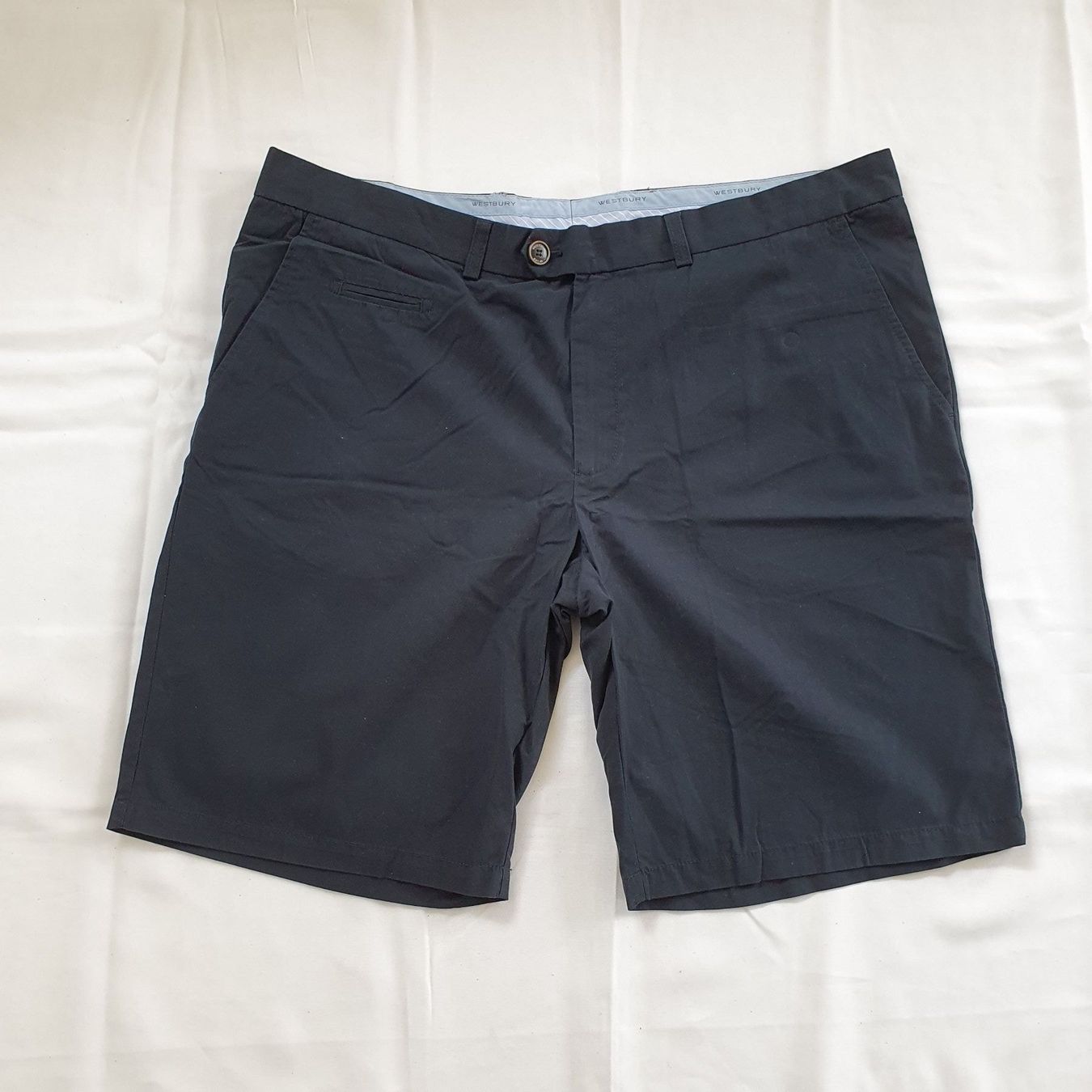 Pantaloni: Herren Shorts in Grösse 58 – Usato da Niederbuchsiten venduto da klengyel
