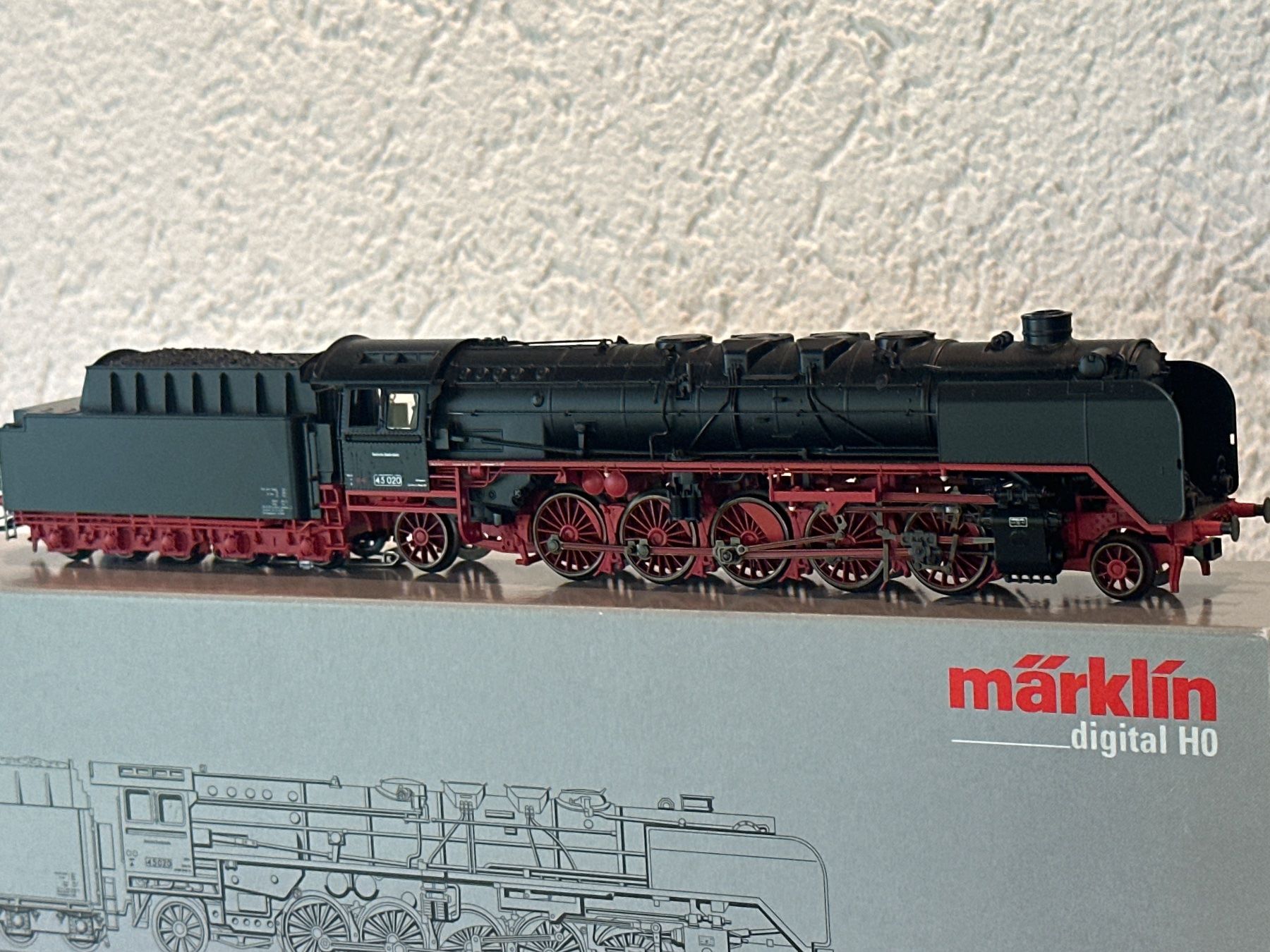 Märklin Modellini di ferrovie: Märklin H0 37450 DB Güterzug – Usato da Aarburg venduto da flacon05 2