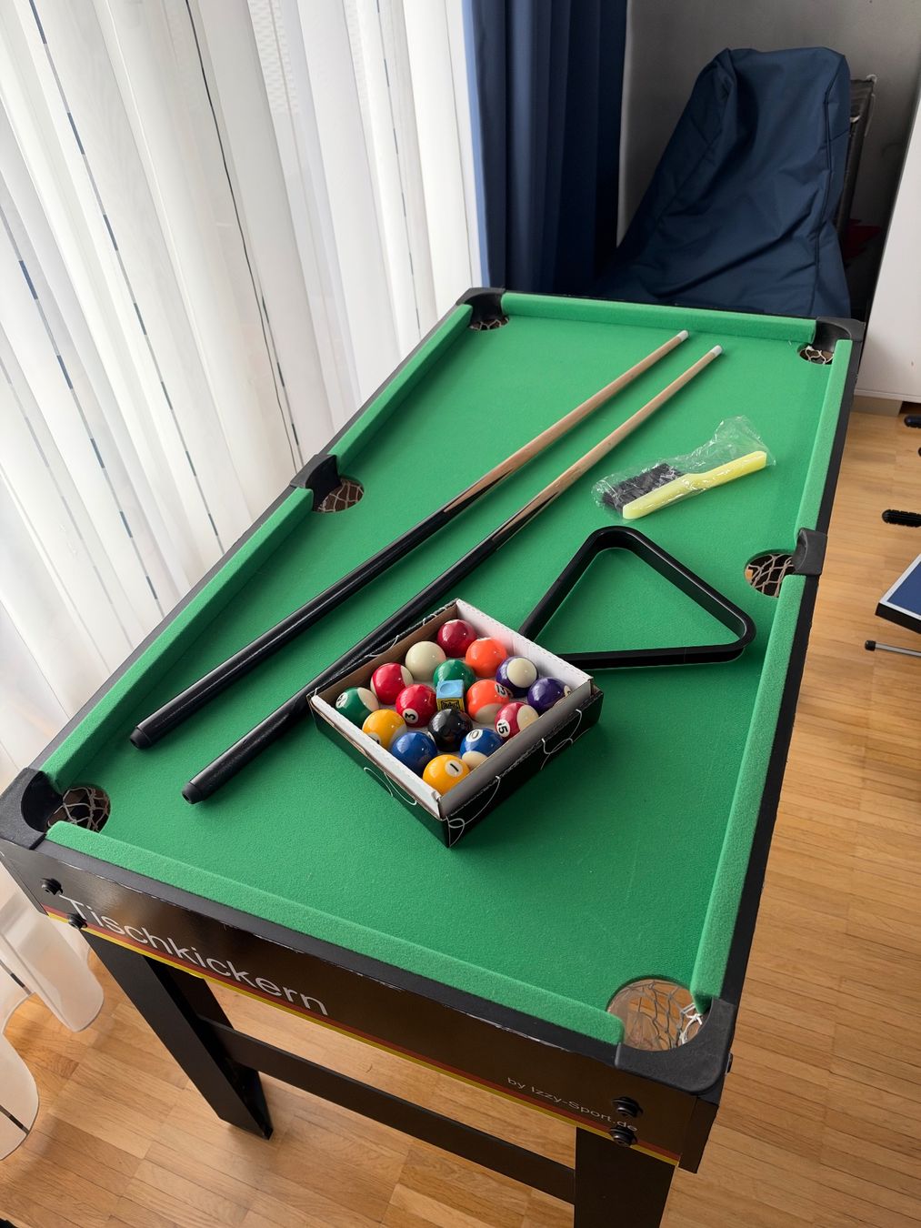 Spiele: Izzy 4-in-1 Multikicker Kickertisch 28kg – Gebraucht aus Wallisellen von Alfredt 5