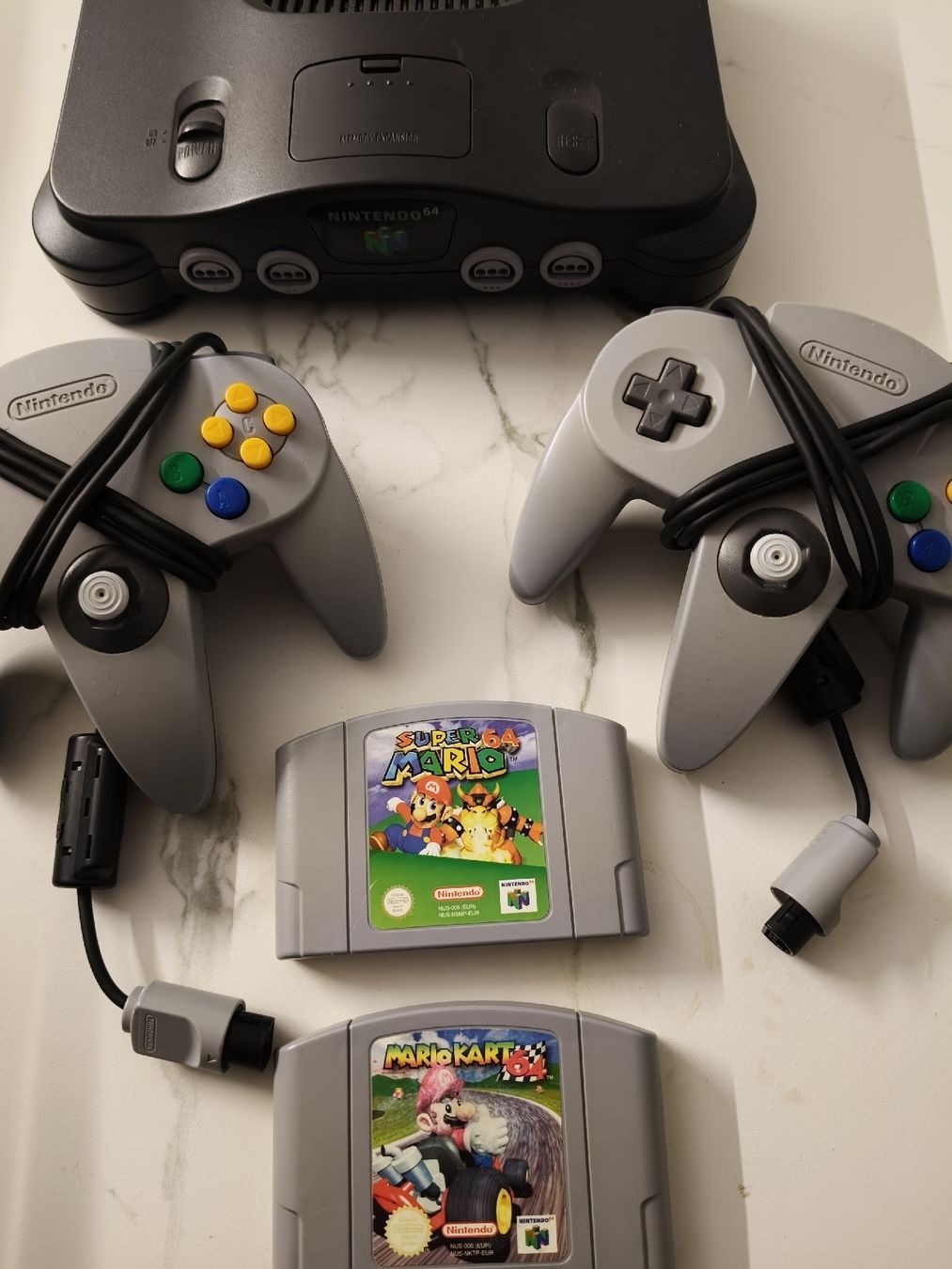 Nintendo Console: Nintendo 64 Konsole mit 2 Controller + 2 Spiele, Top! – Usato da Oensingen venduto da ece_8k7q 3