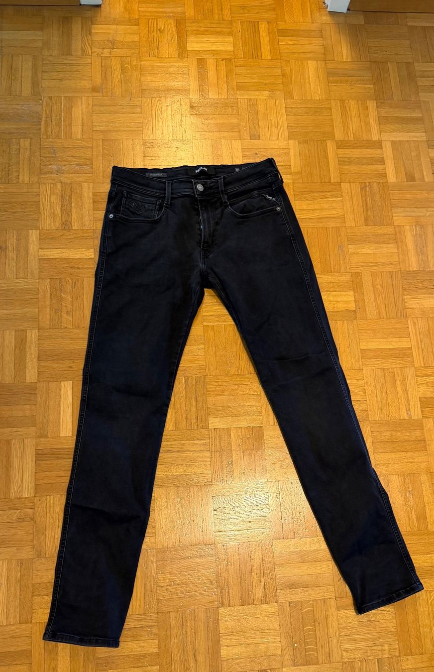 Replay Jeans: Replay Anbass Hyperflex Herren Jeans – Usato da Meggen venduto da Smikopiko