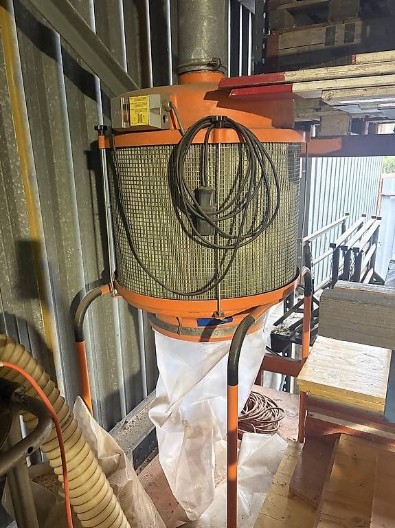 Tutte le macchine: Holzabsauganlage – Usato da Zeiningen venduto da den_wt99