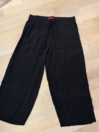 Culotte Hose s.Oliver schwarz elastischer Bund