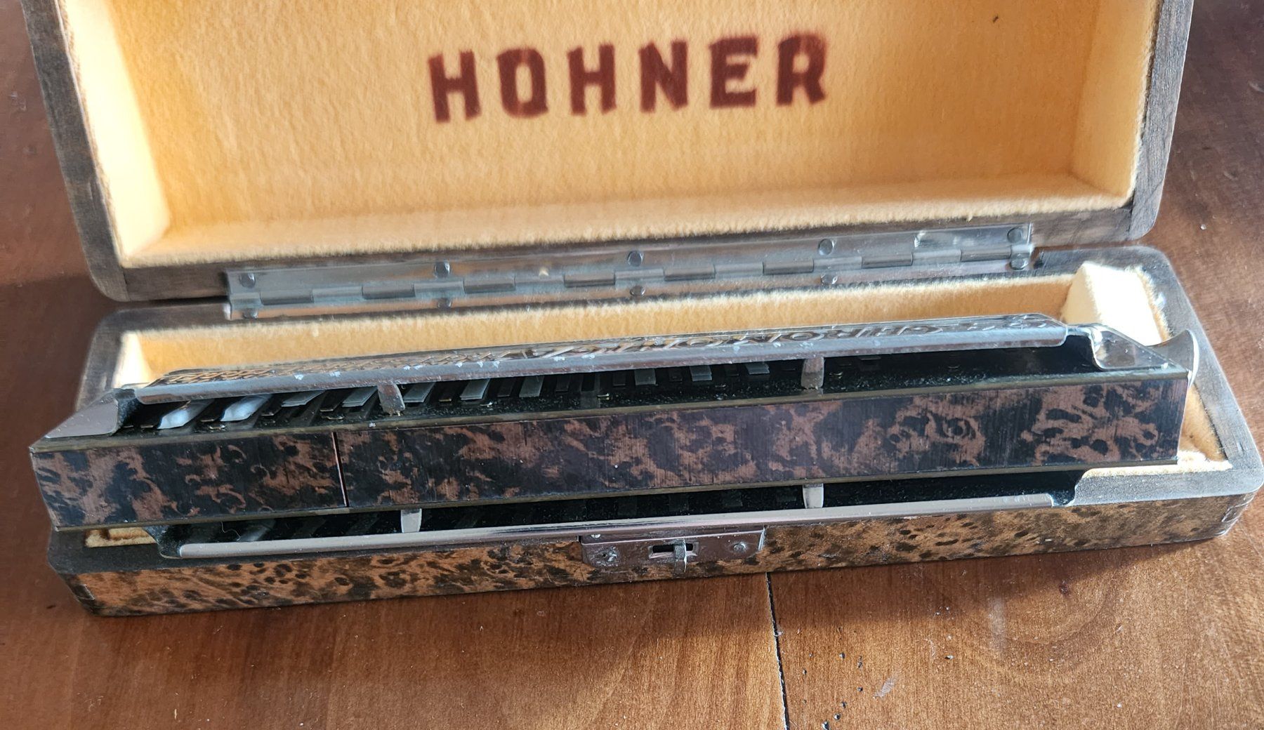 Hohner Strumenti musicali: Harmonica HOHNER CHROMONICA 4 – Usato da Lausanne venduto da gmax8995 3