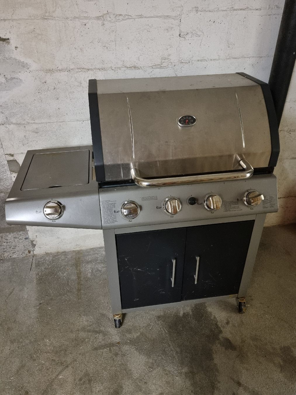 Grills: Gasgrill Modell  – Gebraucht aus Lengnau BE von raki12
