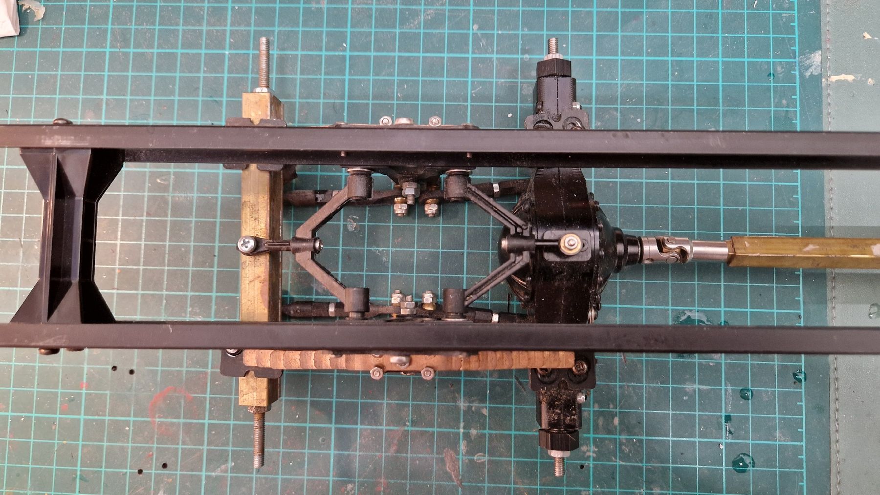 Kit di modellismo & Modellini statici: Rc LKW Chassis 6×4 – Usato da Emmenbrücke venduto da PBoumi 3