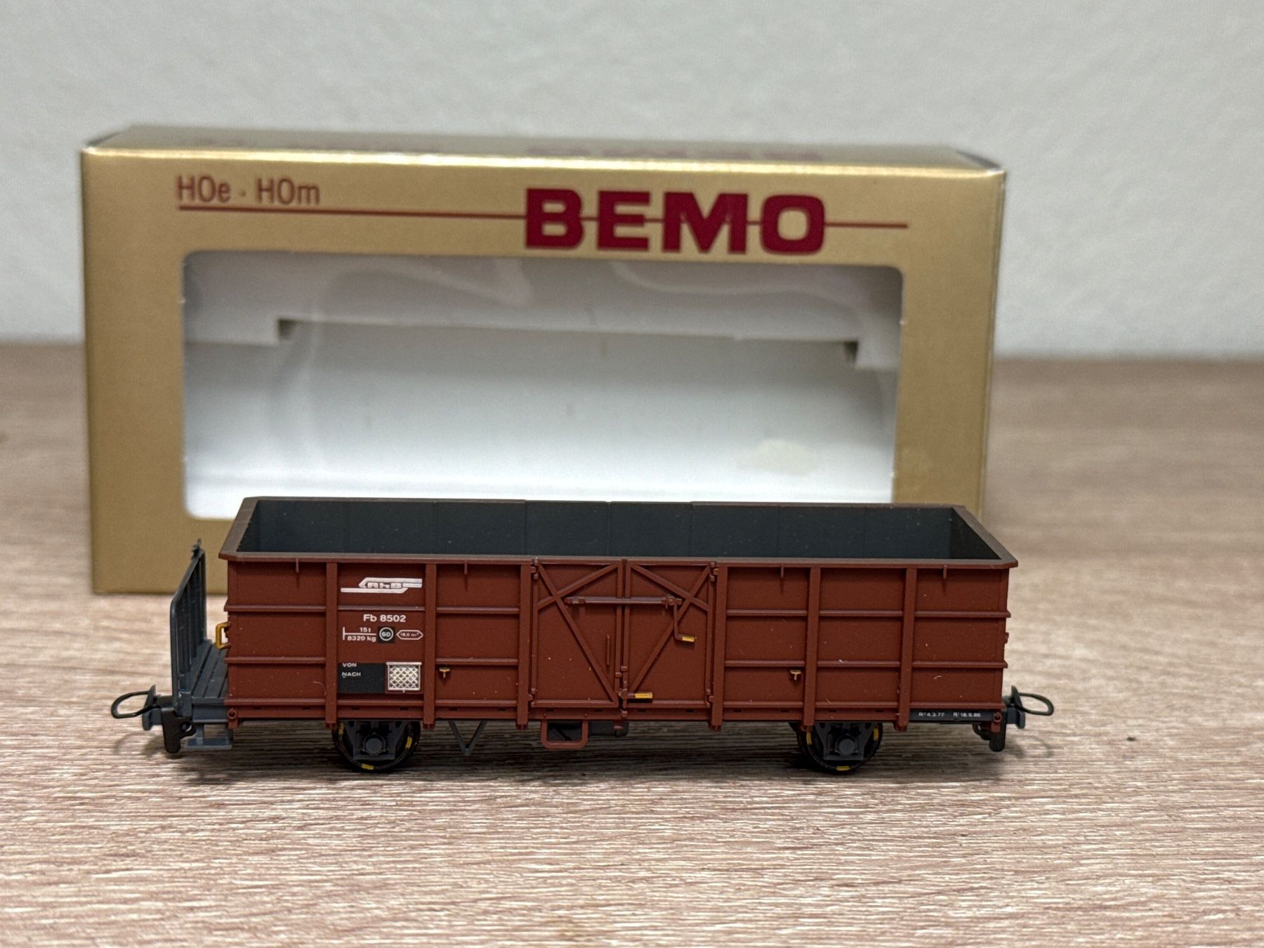 Bemo Modellini di ferrovie: Bemo 2255 172 Güterwagen RhB H0m – Usato da St-Aubin-Sauges venduto da tantome