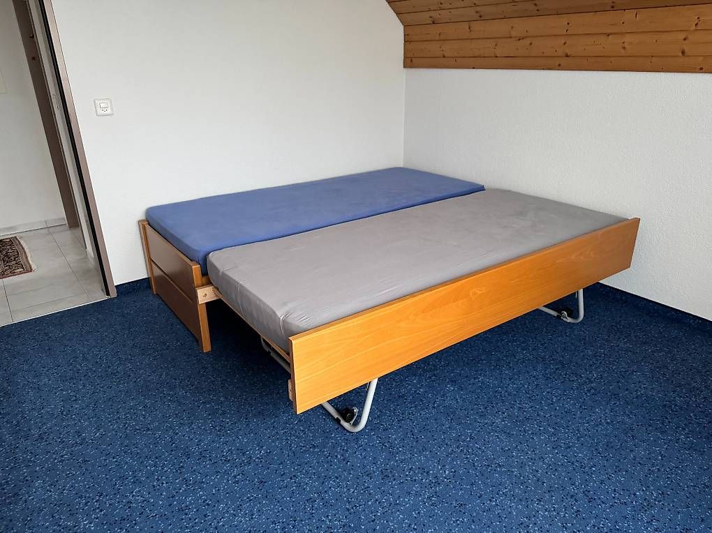Lits: Gästebett – D'occasion à Höri par rbaltensperger 1