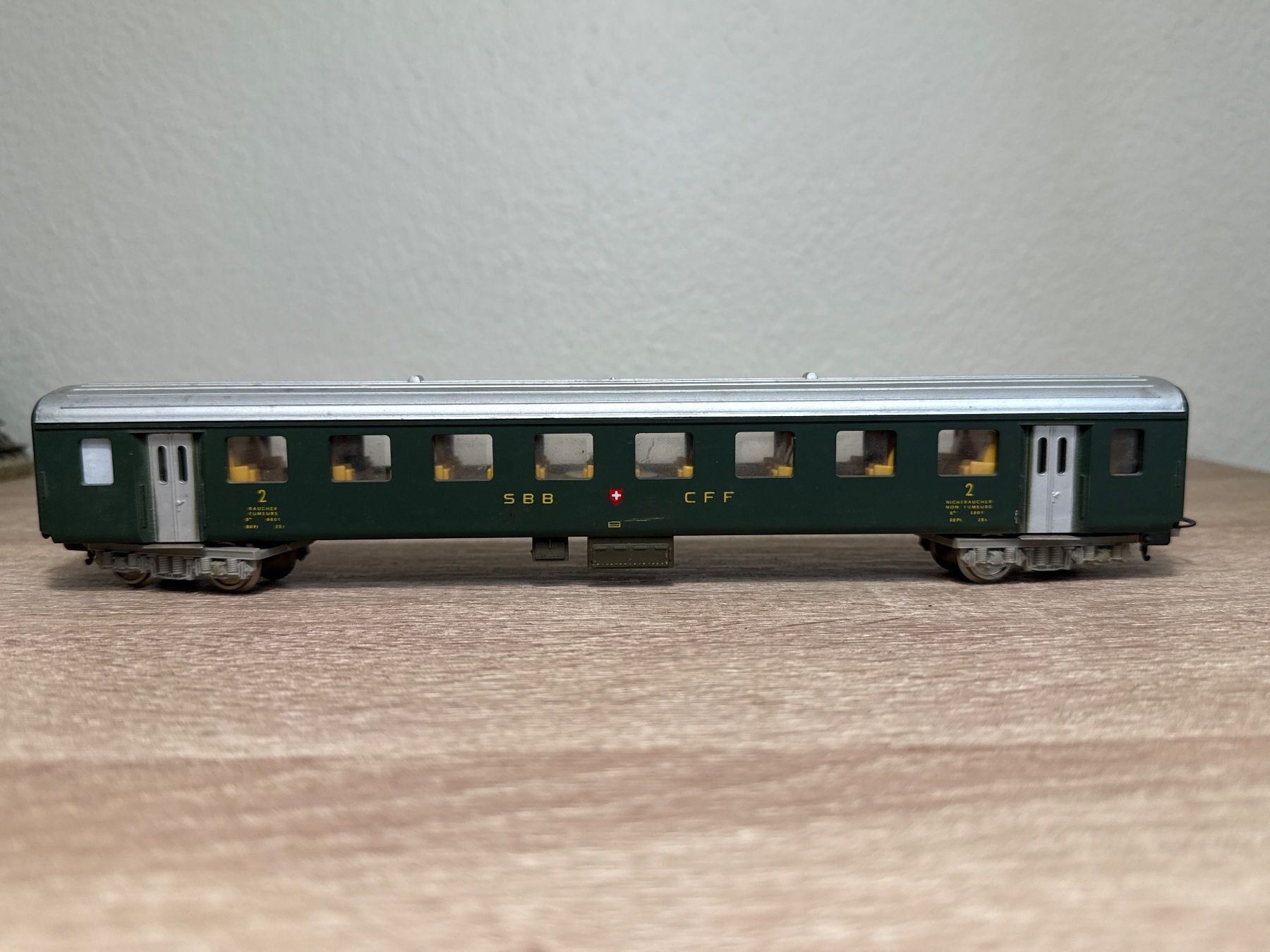 Lima Modellini di ferrovie: Lima Personenwagen SBB (220) – Usato da St-Aubin-Sauges venduto da Lo_Go 1