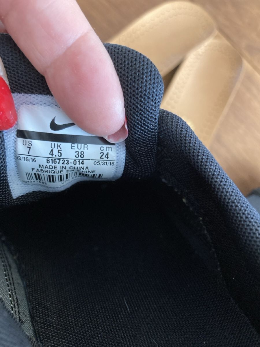 Nike Damenschuhe: Damen Schuhe Nike mit Leder Innensohle – Gebraucht aus Baar von moritz1960 3