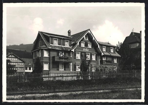 Cartoline postali: Gonten, Chalet Erika mit Nachbargebäude – Usato da Berlin venduto da bartko-reher