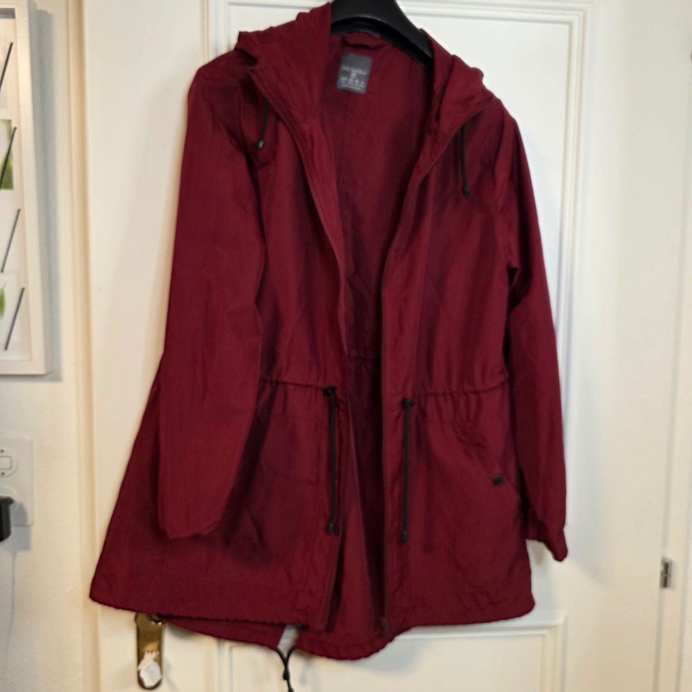 Primark Giacche: Primark Übergangsjacke Bordeaux Gr. S/M Leicht – Usato da Wald ZH venduto da CapLux 1