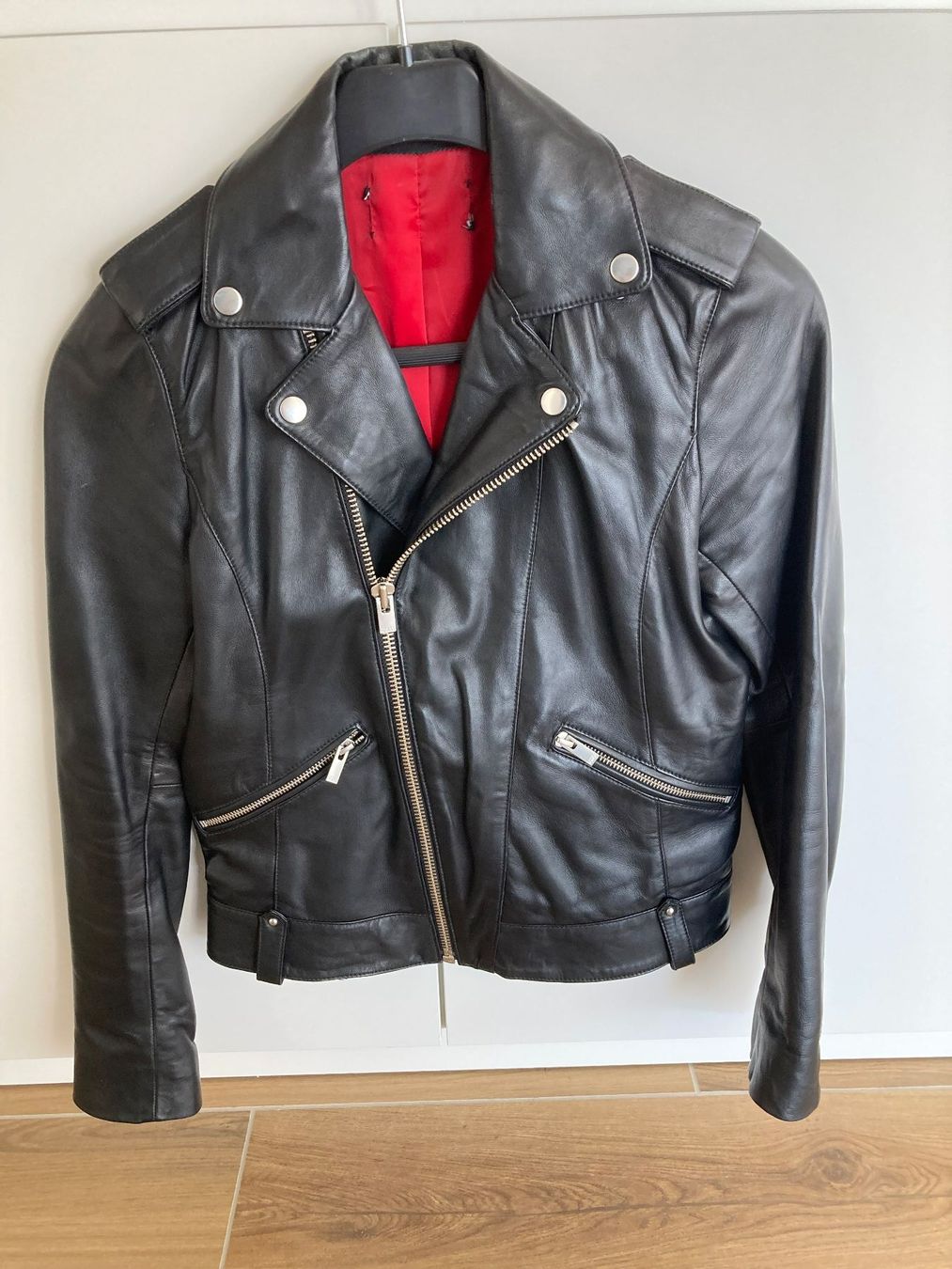Giacche: The Kooples Lederjacke Grösse 34 schwarz – Usato da Thierachern venduto da Herci
