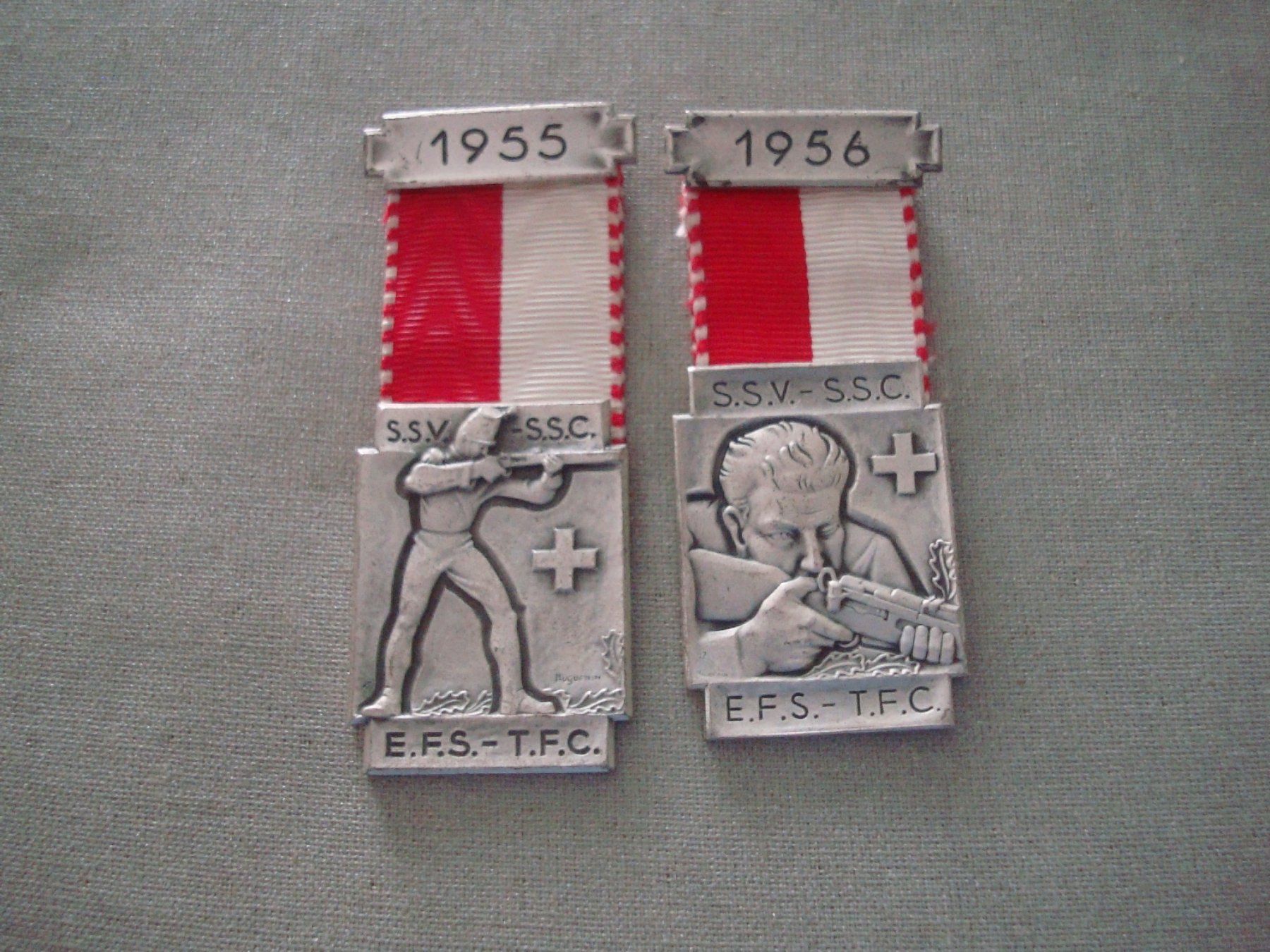 Medaillen: 2 Abzeichen - S.S.V. / S.S.C. - 1955 / 1956 – Gebraucht aus Neuenegg von flohcante