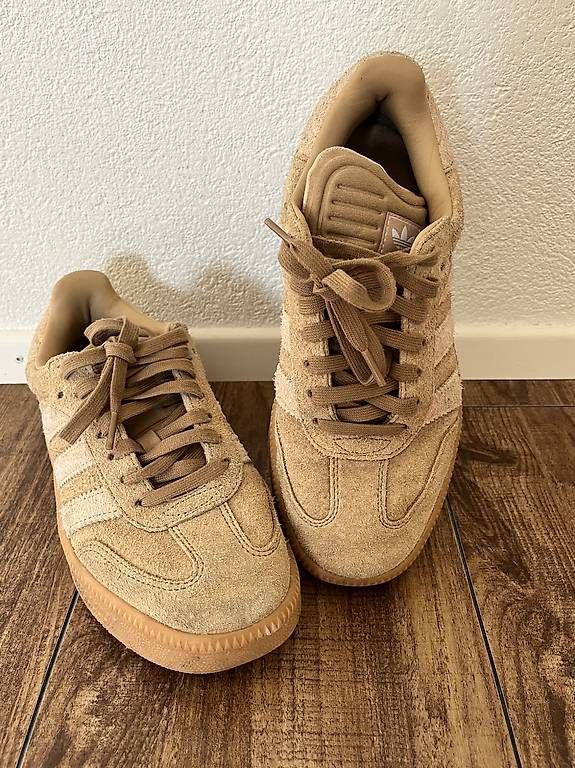 Scarpe da uomo: adidas samba 40 2/3 – Usato da Winterthur venduto da Hopesfall 2