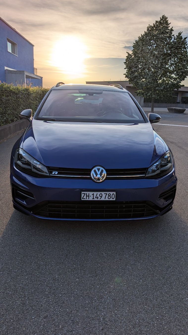 VW Automobili: VW Golf 7 R Variant 2.0 TSI DSG 4Motion – Usato da Winterthur venduto da mrwhiteheads 1