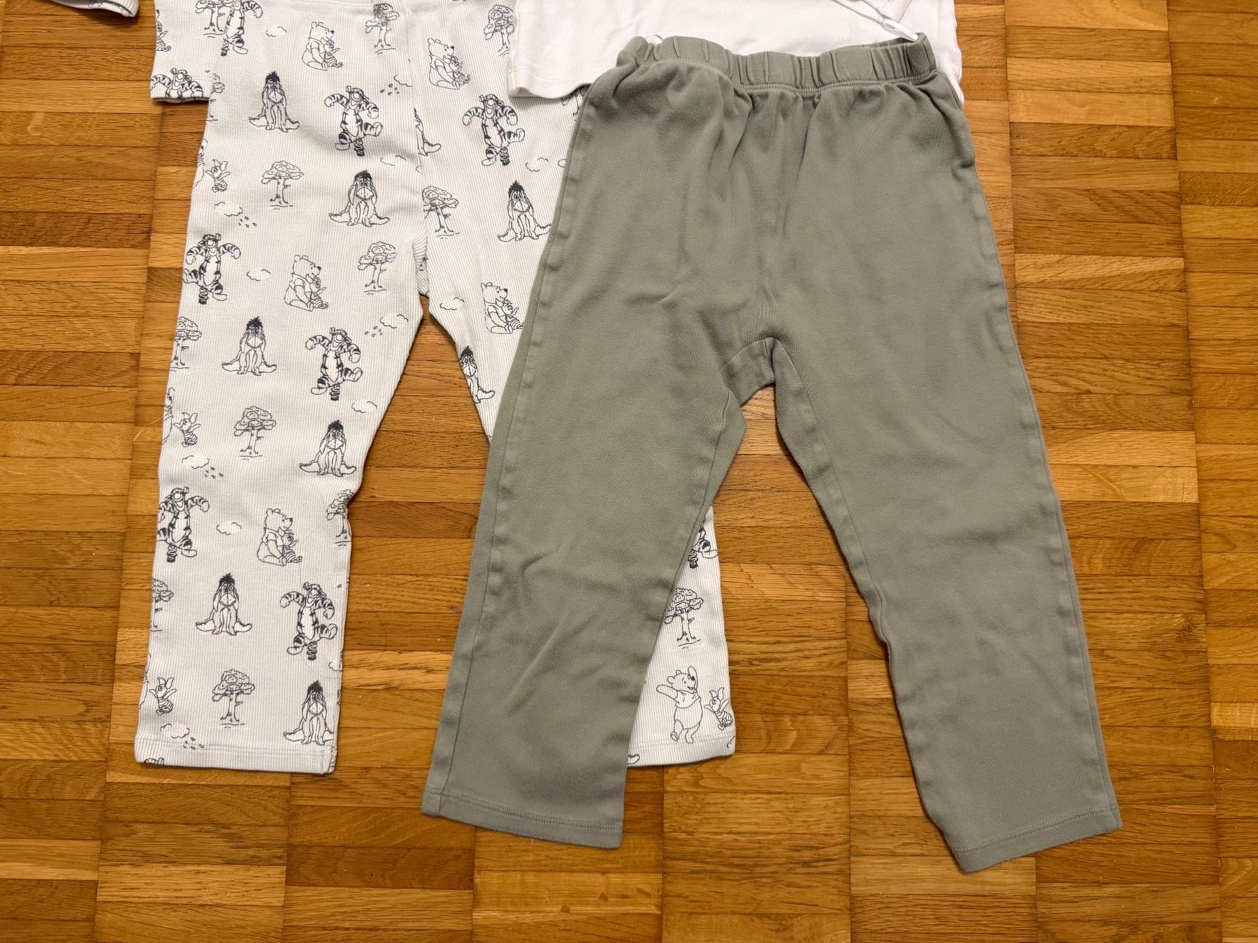 C&A Pigiama & Simili: C&A 2x Pyjama Gr 104 – Usato da Richterswil venduto da Eunoia85 3