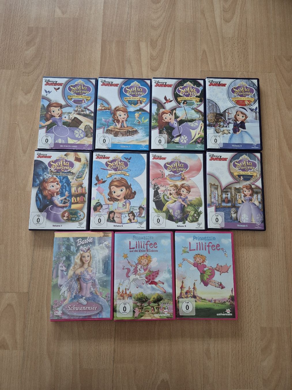 Tutti i DVDs: 11 Kinder DVD's – Usato da Kappel SO venduto da tiger1921