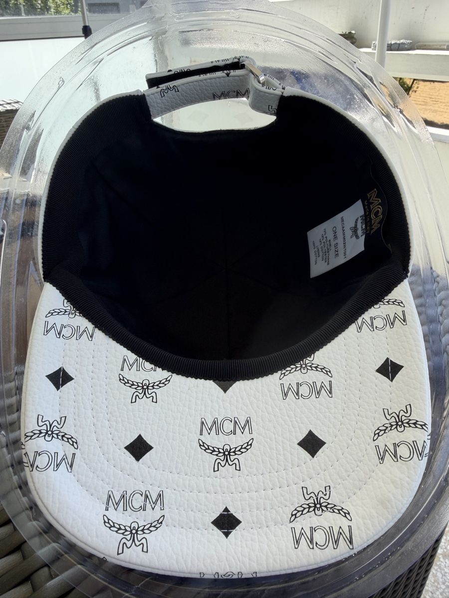 Mcm Copricapi, berretti & cappellini: MCM Baseball Cap White Monogram Print One Size Made in Italy – Nuovo (secondo la descrizione) da Muri b. Bern venduto da nap_br62 2
