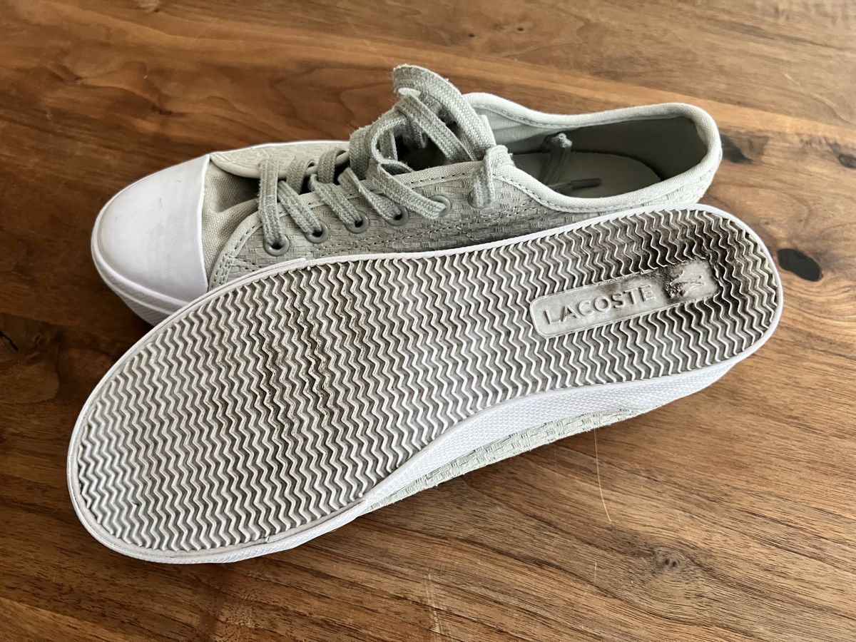Lacoste Damenschuhe: Lacoste Turnschuhe Damen 36 grau – Gebraucht aus Zürich von Marianne72 4