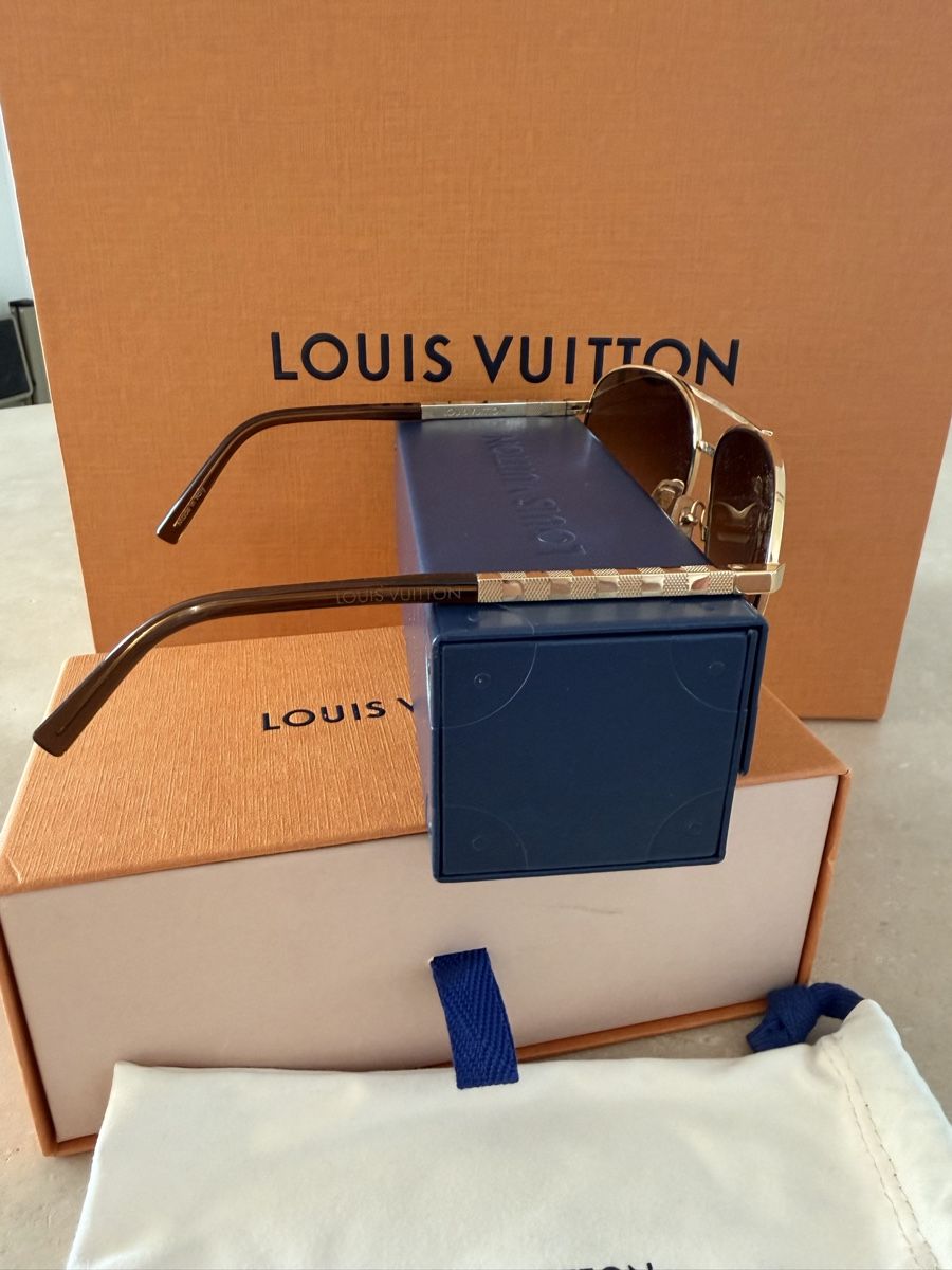 Louis Vuitton Brillen & Gläser: Louis Vuitton Instinct Aviator Sonnenbrille – Gebraucht aus Oberburg von Cheysirius_96 2
