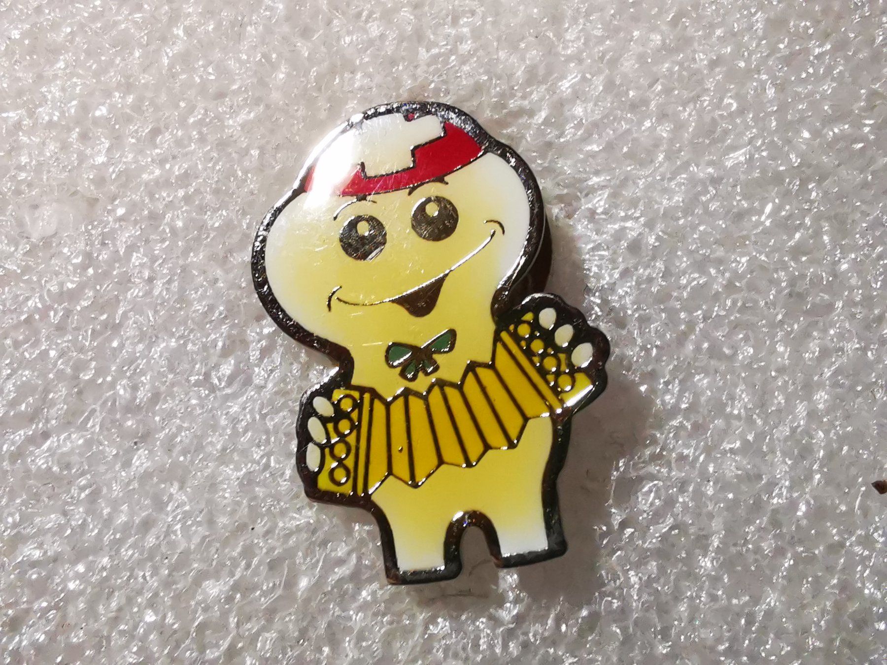 Placchette & Badge: Ansteckpin 19: Maga Bio – Usato da Oppligen venduto da Pin-Fall-Shop