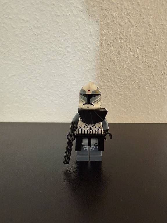 Lego Statuette: Lego Star Wars Figur Clone Commander Wolffe – Usato da Zürich venduto da Liam_Hess 1