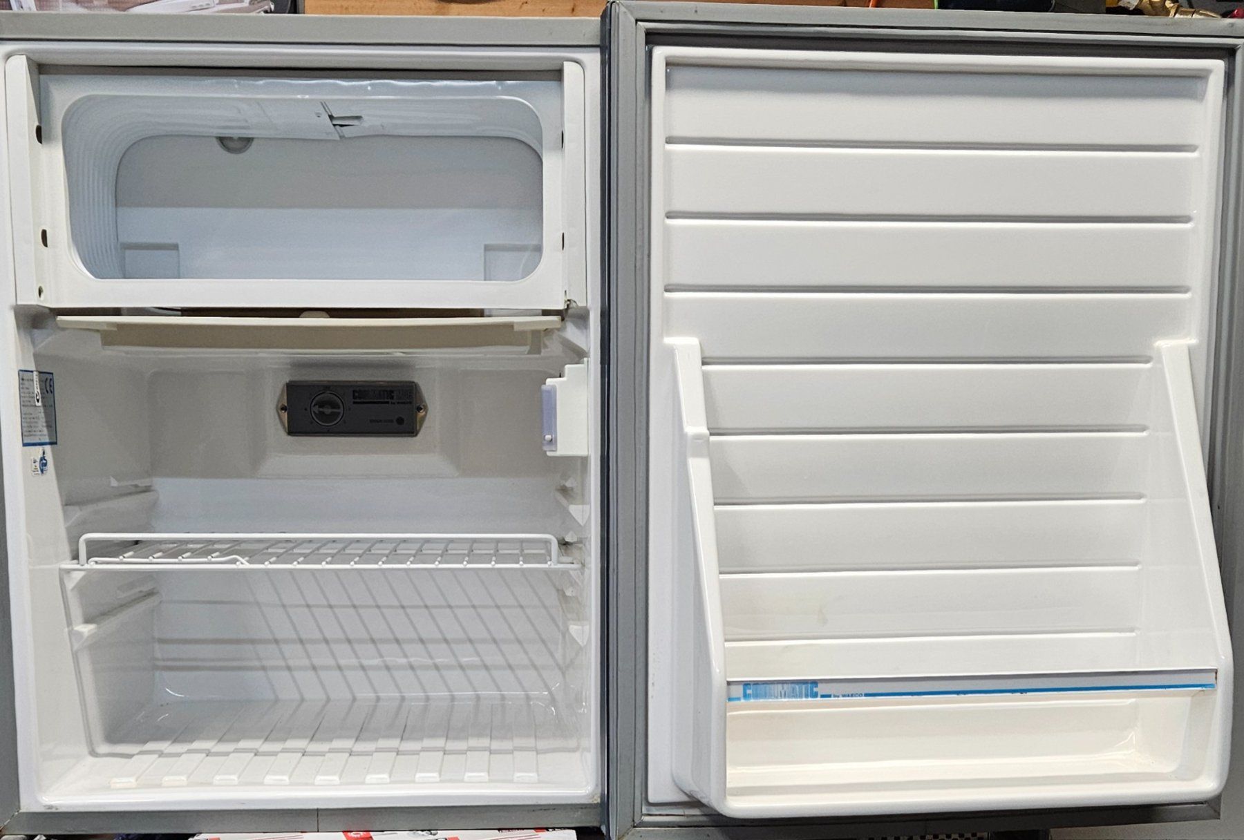 Kühlschrank: 12V Kompressor Kühlschrank 65 Liter – Gebraucht aus Sarnen von Profi3