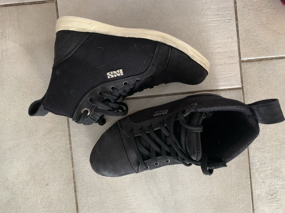 IKKS Scarpe da donna: Motorradschuh Gr.37 – Usato da Trachslau venduto da Asphinx