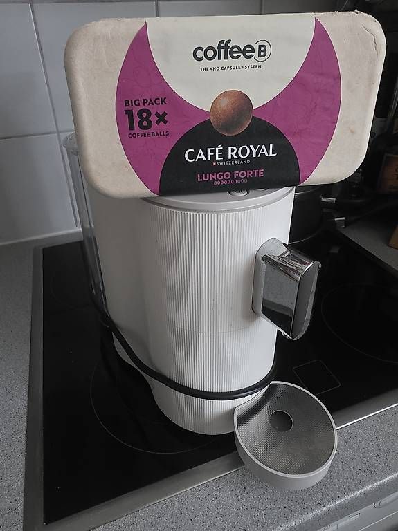 Machines à café & Machines à expresso: Schnäppchen - Royal Kaffeemaschine mit Kaffeekugeln  – D'occasion à Oberglatt ZH par Seissl