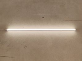 RESTPOSTEN LED Deckenleuchte Schrankleuchte 119cm Warmweiss
