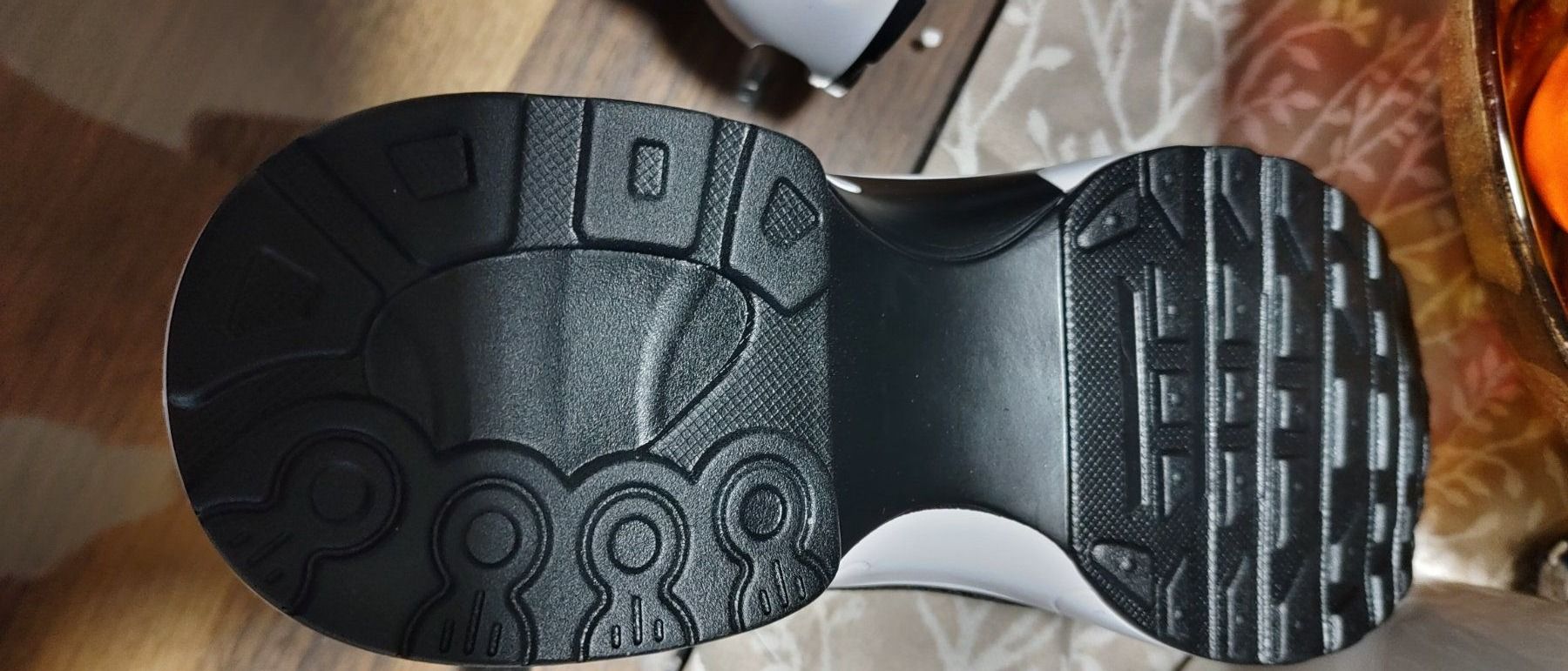 Scarpe da donna: Turnschuhe Nice Neu 38 – Nuovo (secondo la descrizione) da Dottikon venduto da Oldyfreak 2
