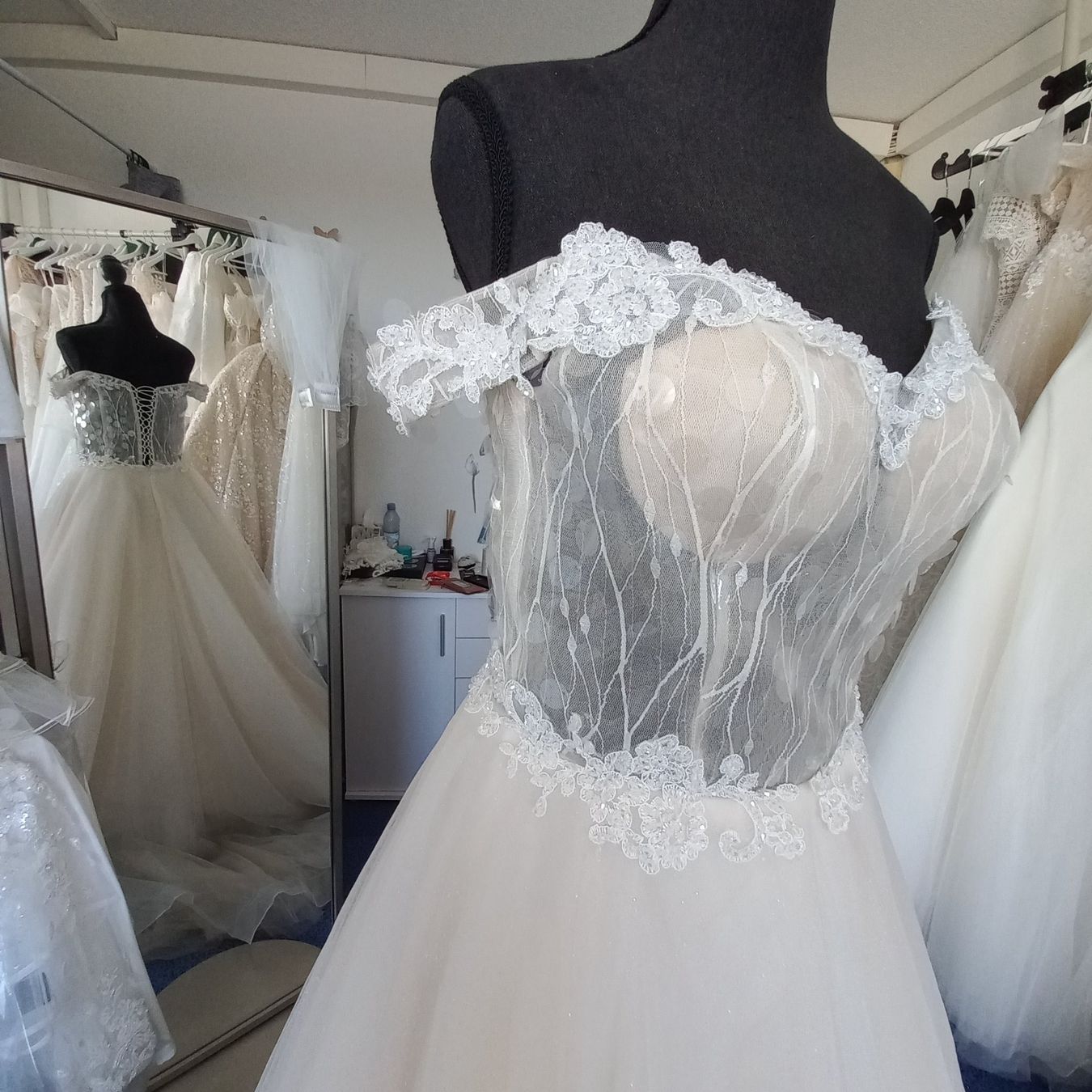 Kleider: Neues Brautkleid – Neu (gemäss Beschreibung) aus Bachenbülach von lot_88j2 1