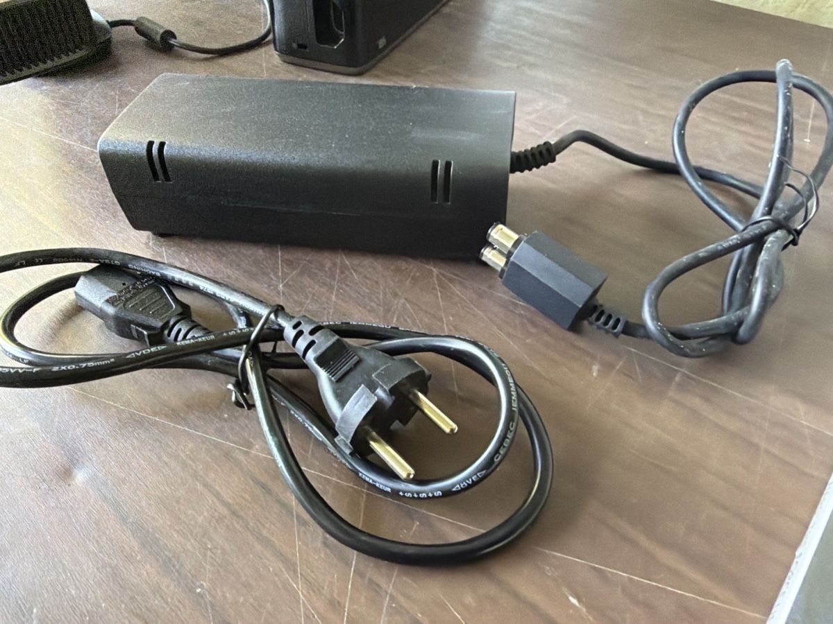 Microsoft Konsolen: Xbox 360 grosse Paket  – Gebraucht aus Arisdorf von comestibles 6