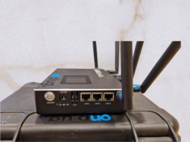 Modems & Routeurs: MineMedia M4Mini bonding cellular router – D'occasion à Jegenstorf par malartv 7