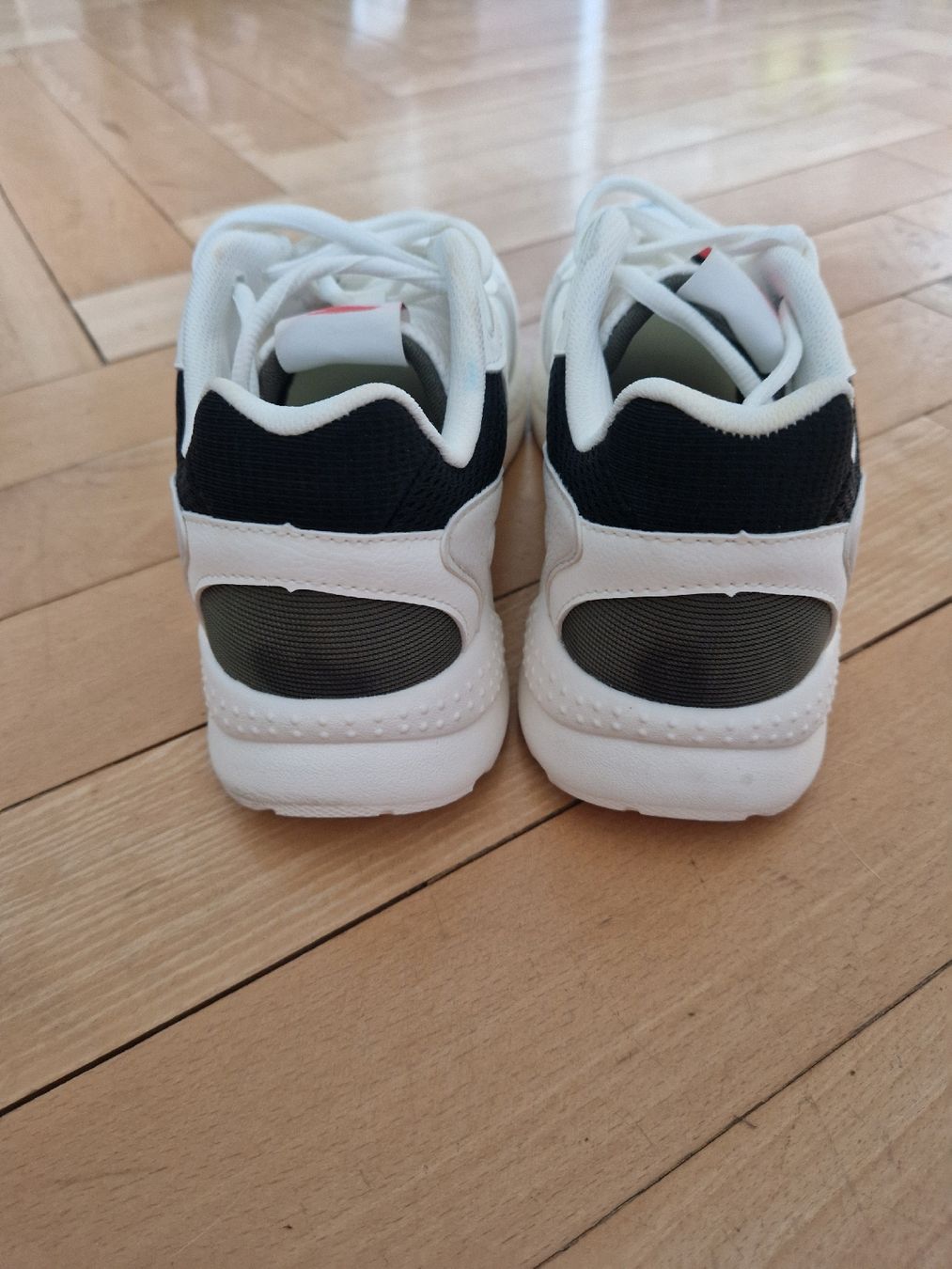 Scarpe da uomo: ANTA Sneaker weiss Gr. 42 – Usato da Zürich venduto da Lor_kcq8 5