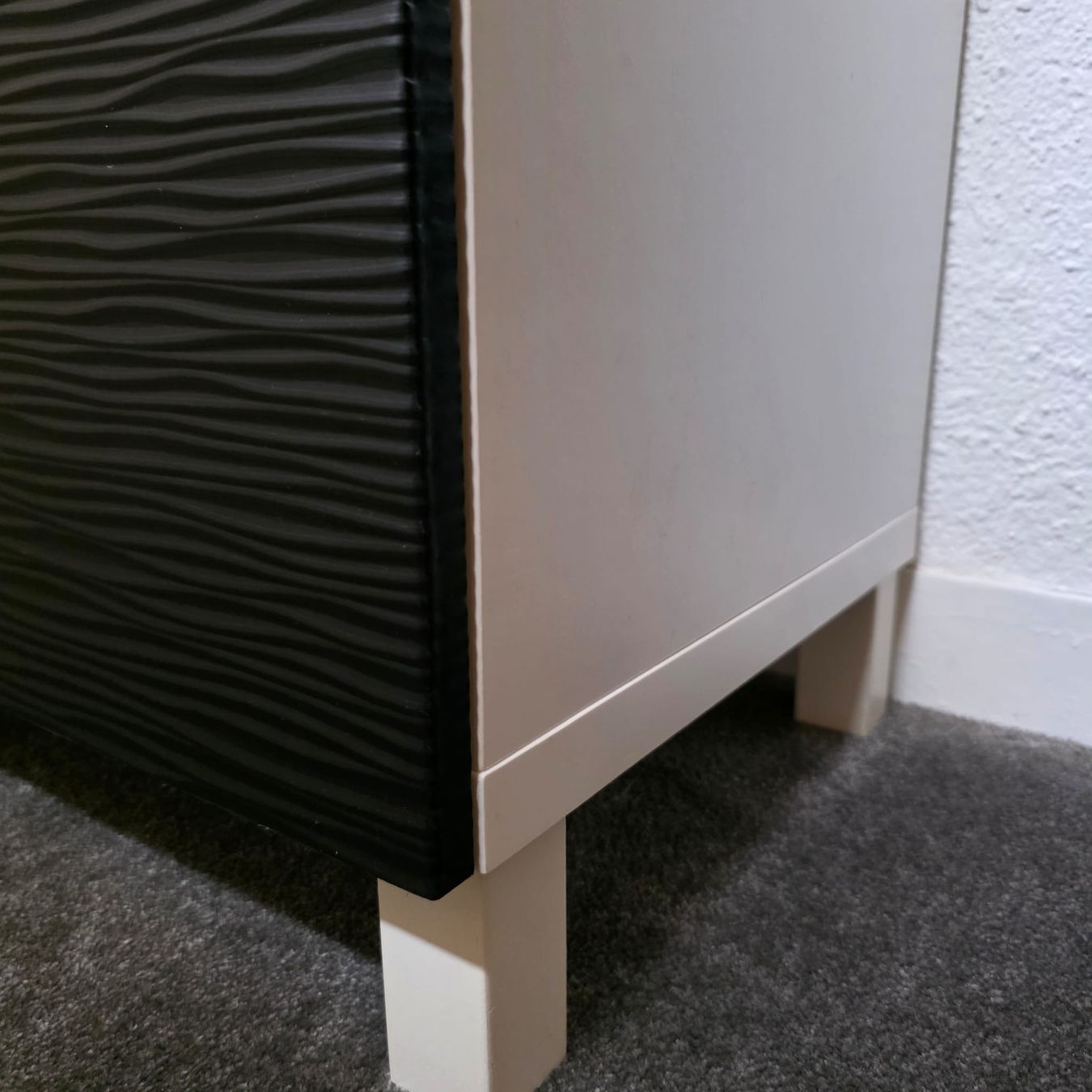 Cassettiere: Sideboard, Moderner Schrank ,Top Zustand – Usato da Rheinsulz venduto da Dred 4