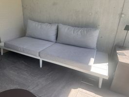 Moderne Gartenbank mit Auflagen, Weiss, Top Zustand