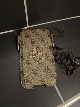 Guess Handy Tasche